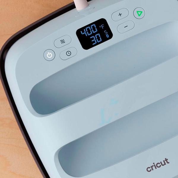 Cricut EasyPress 3 Medium