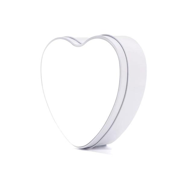 Boîte métallique cœur blanche