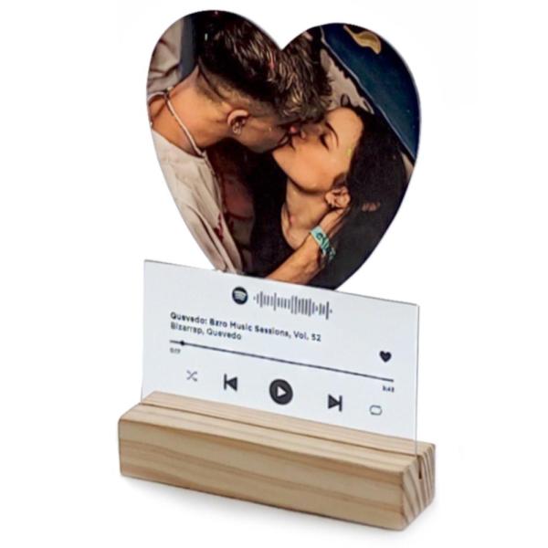 Portafotos de metacrilato + base de madera (corazón con rectángulo)