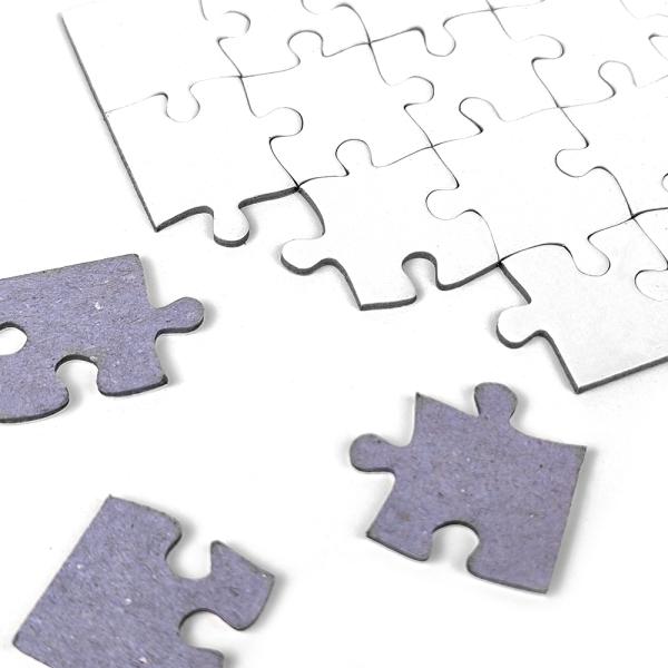 24 piece high quality Puzzle pieces  (19x12 cm)