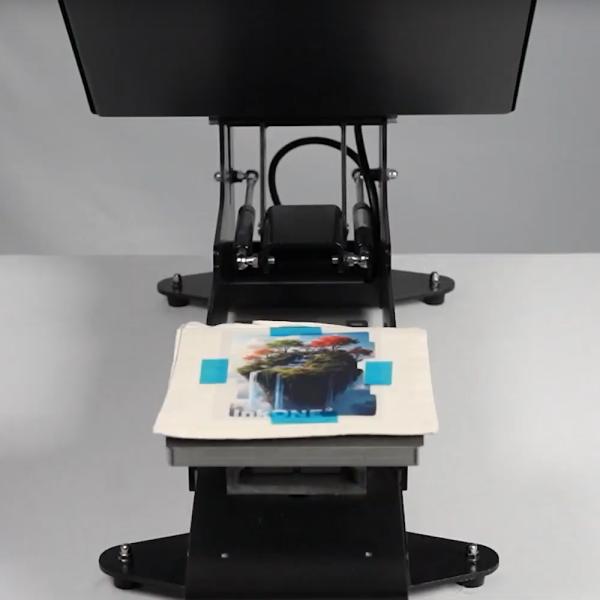 18 x 18 cm interchangeable plate for InkOne PT5 and PT7 transfer presses