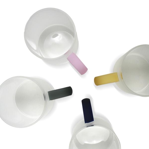 Tazas de cristal esmerilado de colores personalizables por sublimación