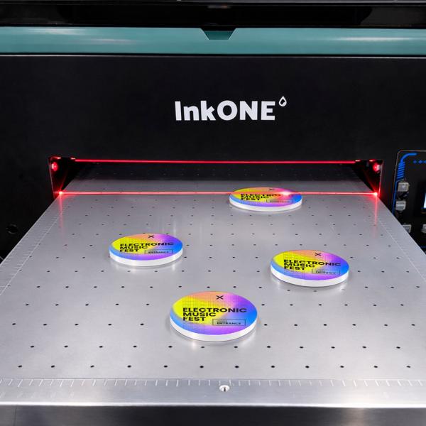 Pack de production UV InkOne VM5 de 30x40 cm prêt à l'emploi
