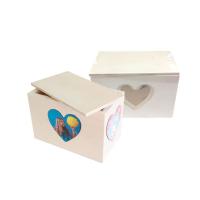 Cajas de madera con corazones